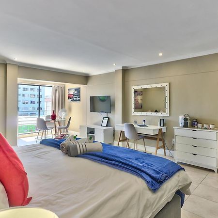 Firmont On Main Apartment Кейптаун Екстериор снимка